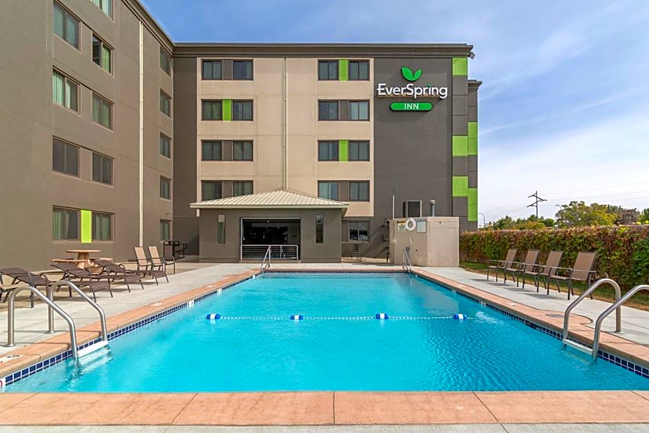 EverSpring Inn