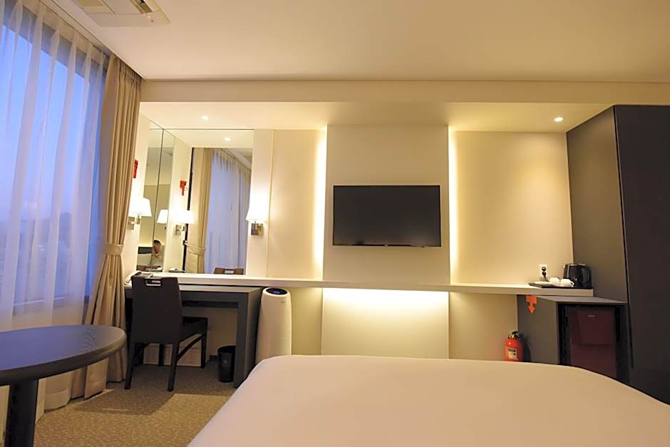 Geoje Artnouveau Suite Hotel