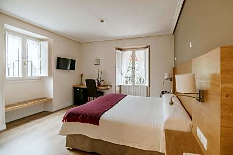 King Room with Garden View