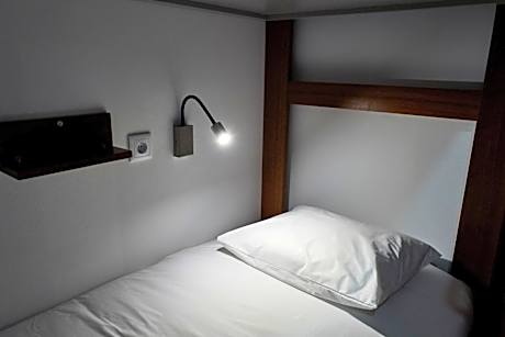 Bed in 4-Bed Dormitory Room