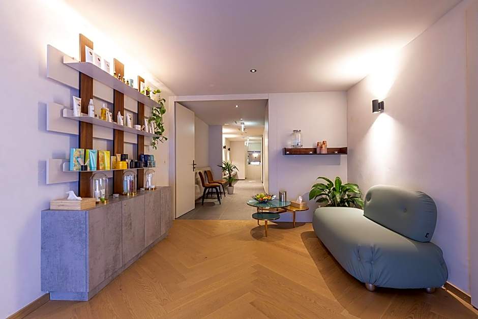 Hotel Central, SPA & LOUNGE BAR