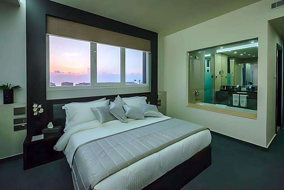 LOUIS V HOTEL LEBANON