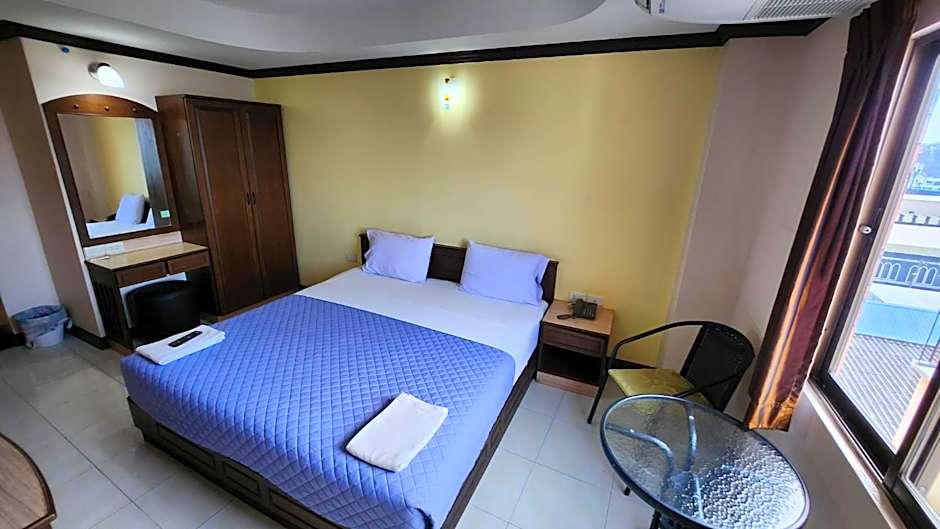 White Rose​ Hotel​ II​