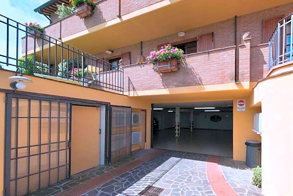 ISA-Holiday-Home with swimming-pool in San Gimignano, apartments with air conditioning and private outdoor area