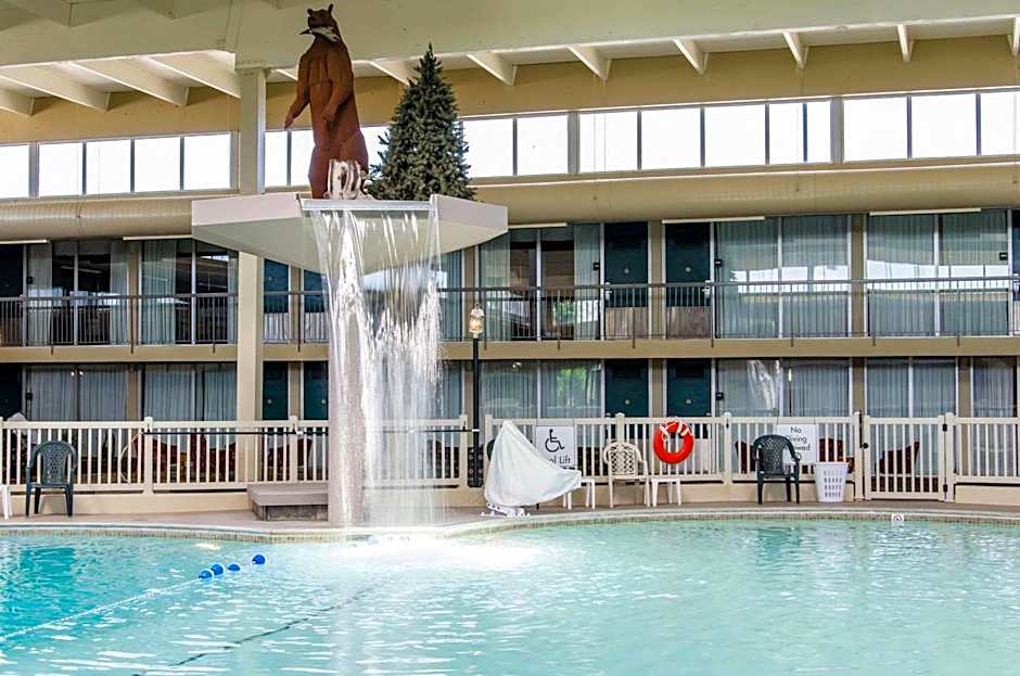 Grand Idaho Inn & Suites – Pocatello, ID