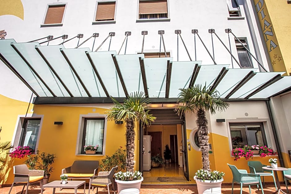 Hotel Diana