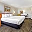 La Quinta Inn & Suites by Wyndham Tampa Bay Pinellas Park Clearw