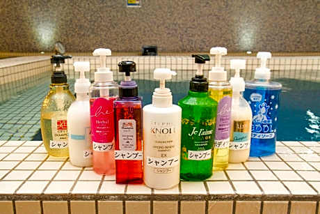 Single Room with Shared Bathroom - Non-Smoking