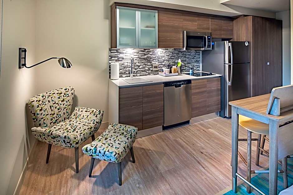 Element Dallas Downtown East