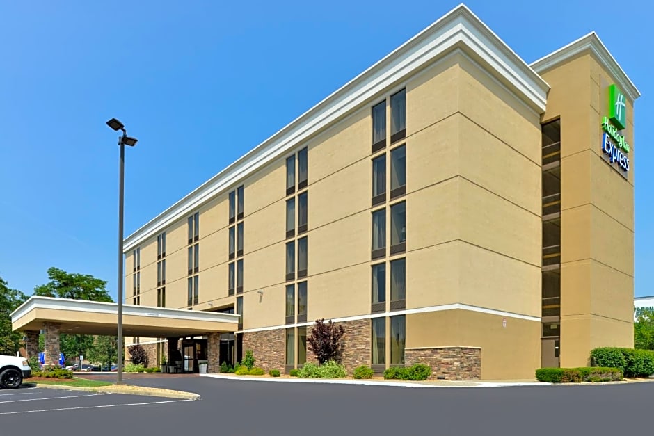 Holiday Inn Express Worcester, an IHG Hotel