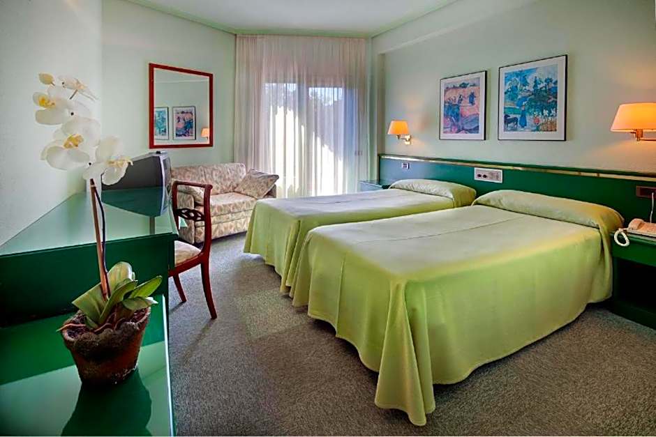 Hotel Rey Sancho Ramírez