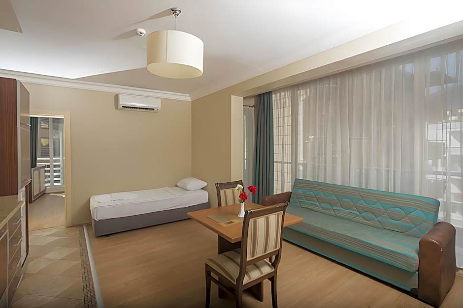 Tac Premier Hotel & Spa