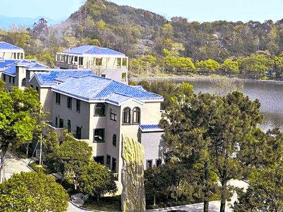 Donggu Lake Xiangshan New Century Hotel
