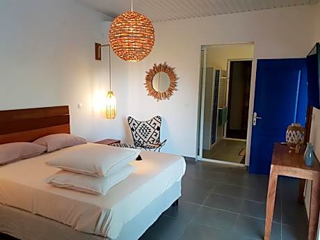 Villa with Garden View