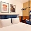 D8 Hotel