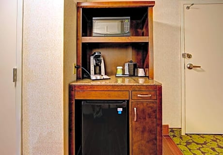 1 King Bed With Sofabed