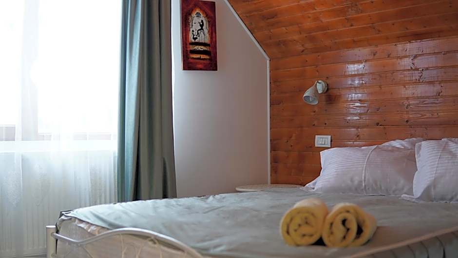 Cabana "Trei Brazi " Retezat