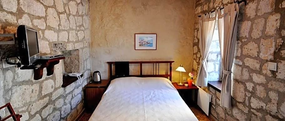 Cozy Room in a Boutique Hotel near Popular Attractions of Cesme