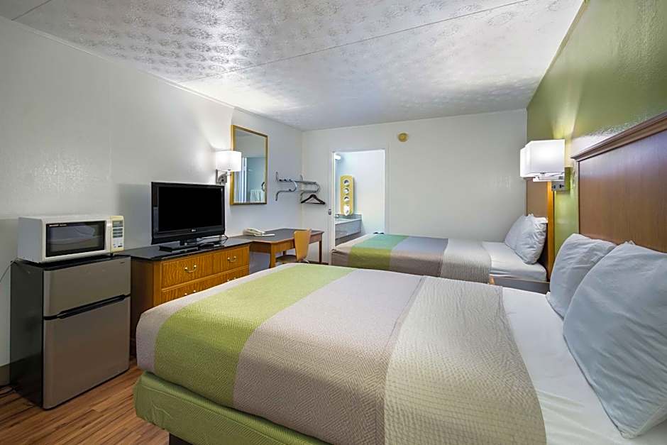 Motel 6-Parkersburg, WV