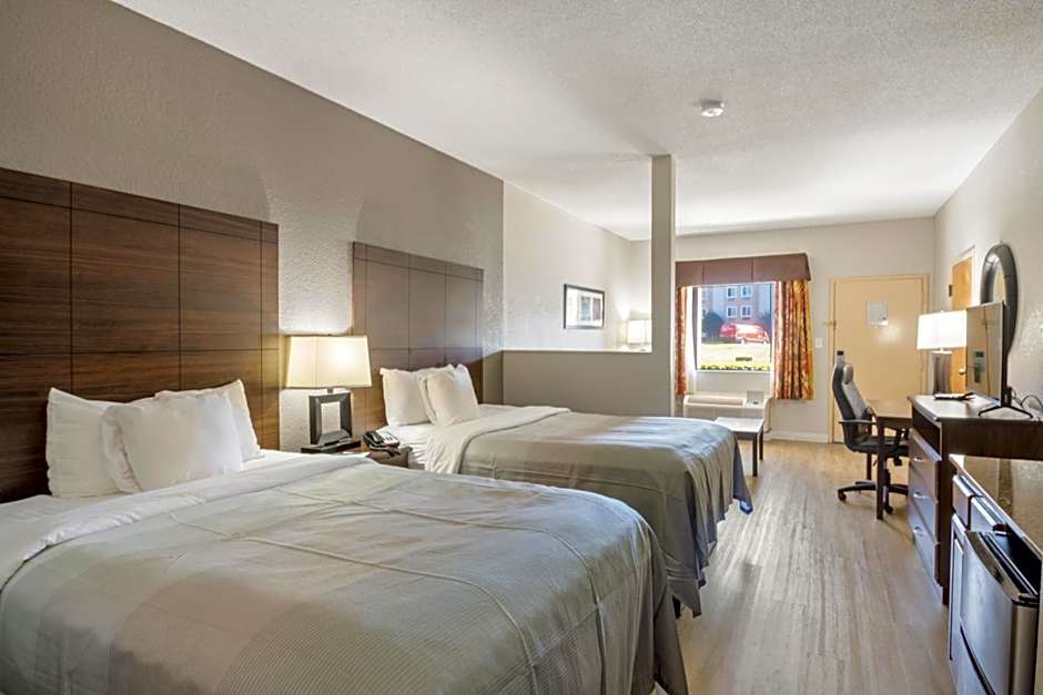 Quality Suites Hickory South