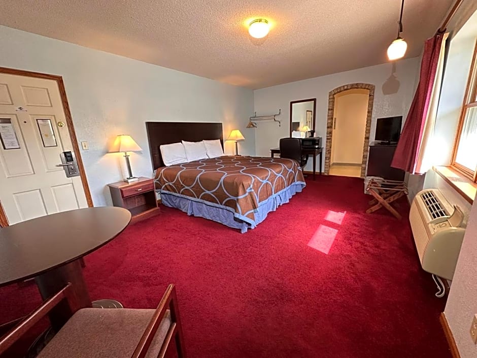 AmeriVu Inn & Suites - St Croix Falls