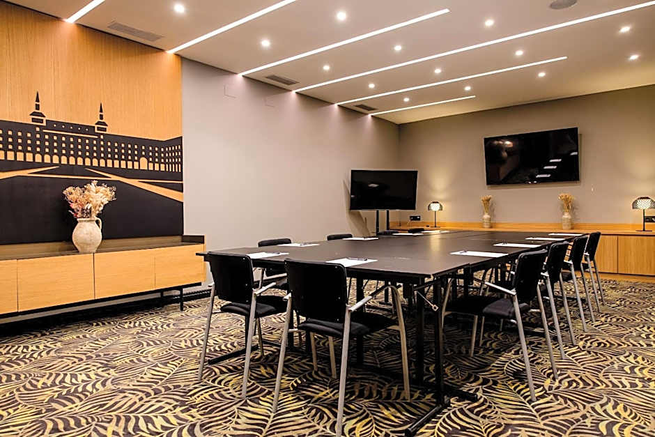 Motel One Madrid-Plaza de España