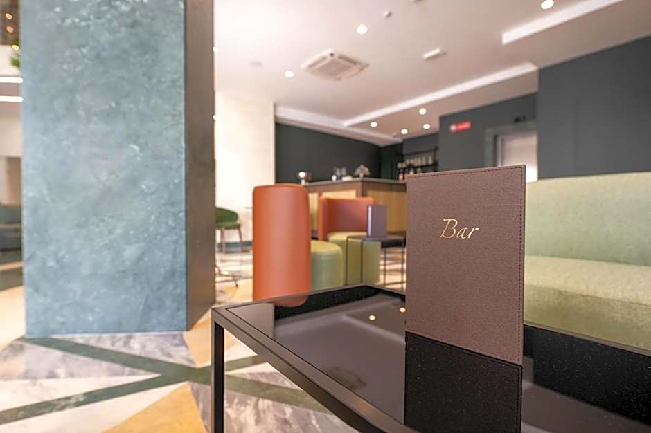 Porta Altinia Suites