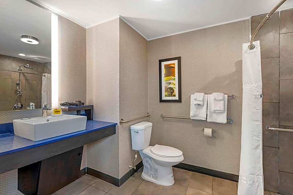 GLo Best Western Pooler - Savannah Airport Hotel