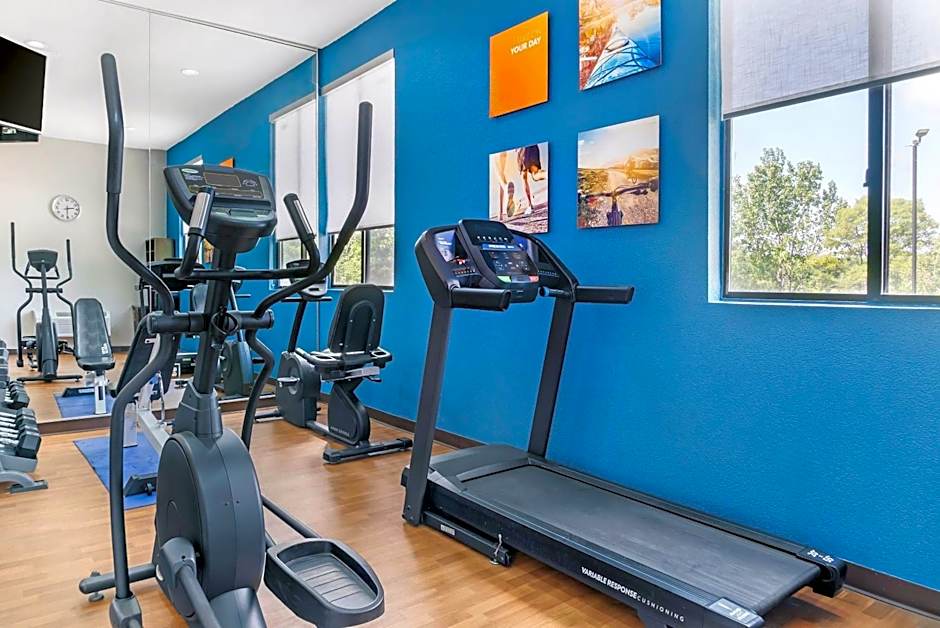 Comfort Suites Auburn Hills-Detroit