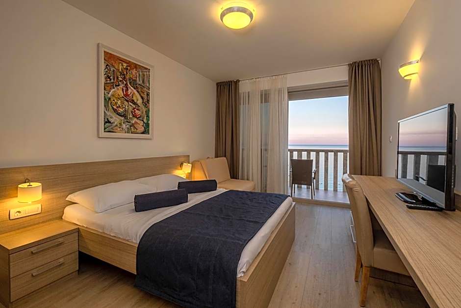 Poseidon The Beach Hotel