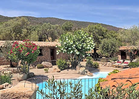 Suite with Pool View