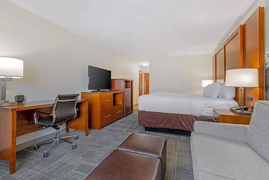 Comfort Suites Golden West on Evergreen Parkway