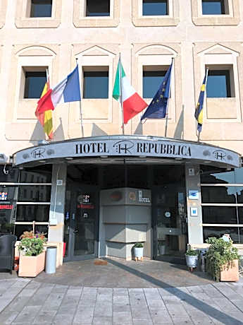 HR Hotel