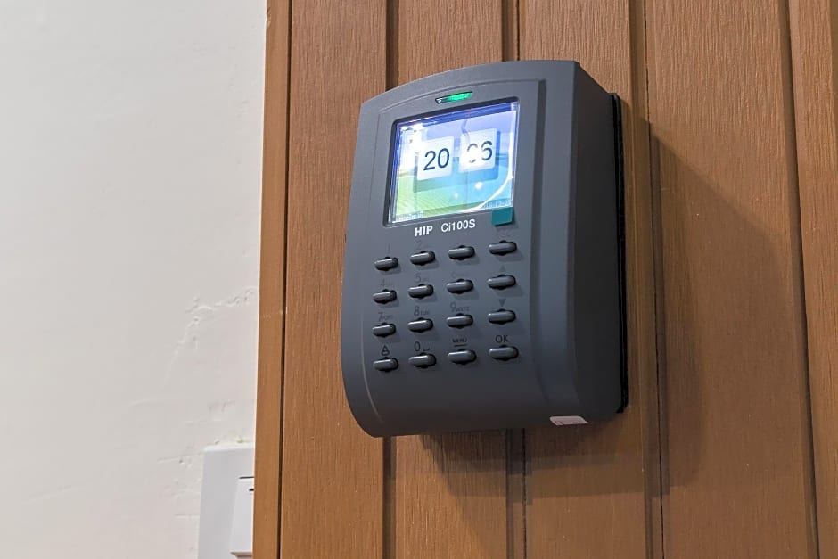 Suthep Home & Hostel