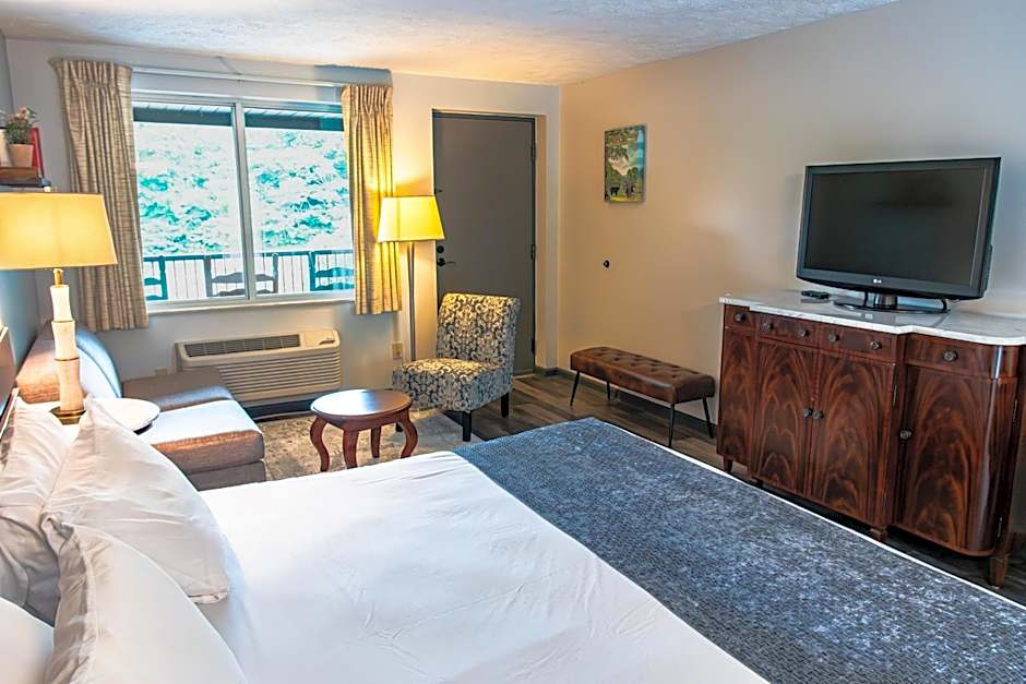 Townsend River Breeze Inn