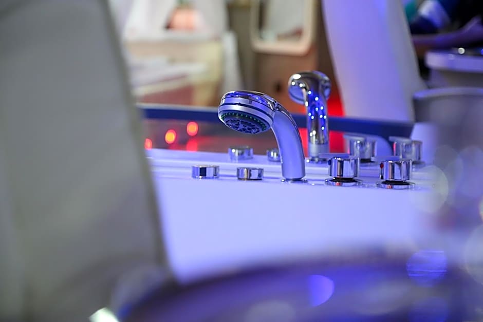 Hotel Boutique Mikaela (Adult Only)