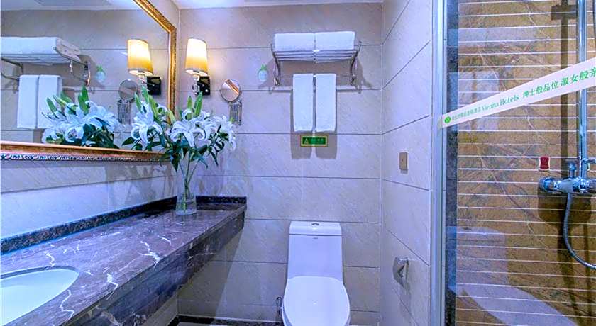 Vienna Hotel Guilin Exhibition Center Lake Side