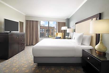 THE RIVERFRONT HOTEL NEW ORLEANS