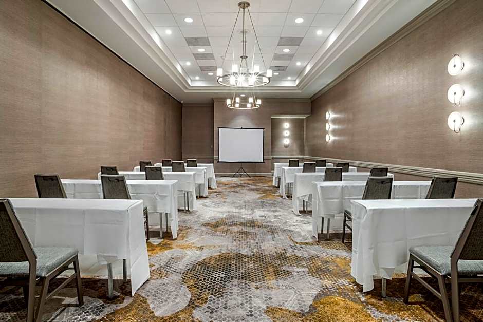 Sheraton Suites Wilmington Downtown