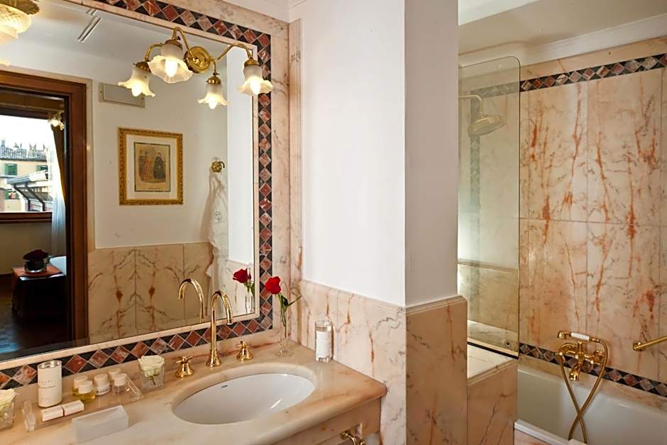 Due Torri Hotel