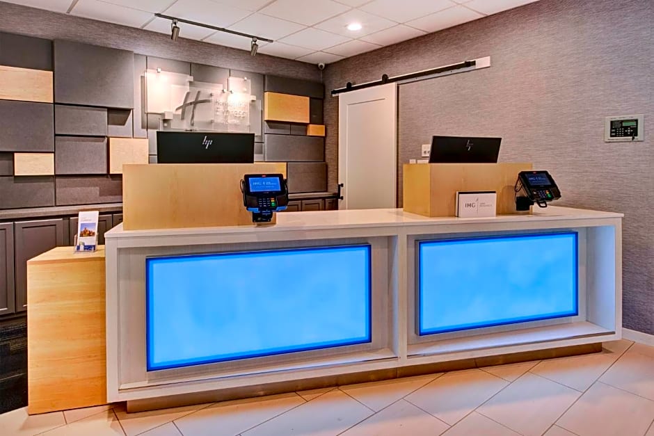 Holiday Inn Express & Suites Absecon-Atlantic City Area, an IHG Hotel