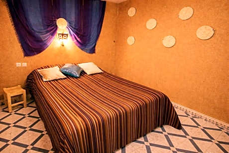 Double or Twin Room with Private Bathroom