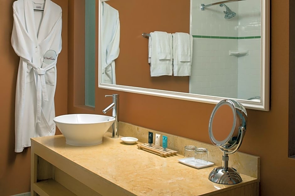 Crowne Plaza Cabana Hotel by IHG