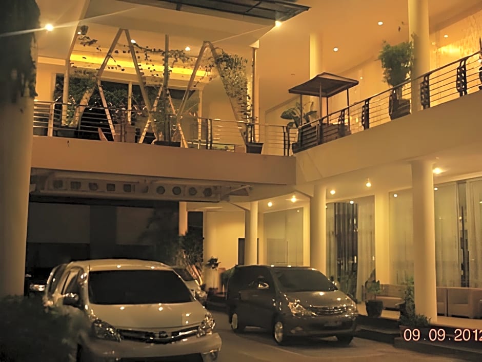 Grand Mansion Hotel Blitar
