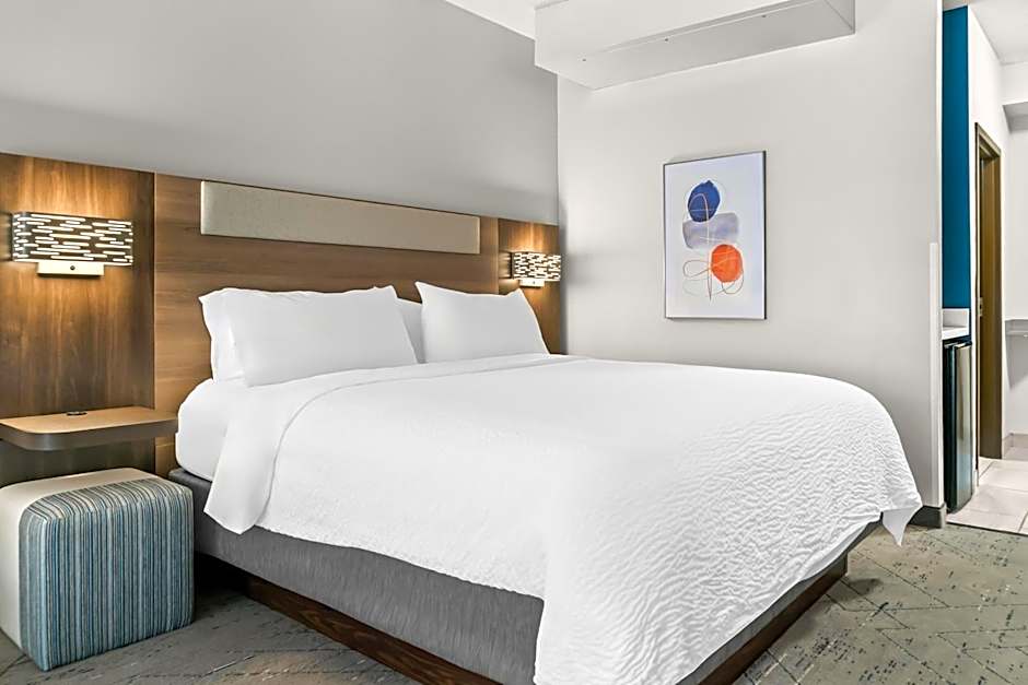 Holiday Inn Express And Suites Detroit North - Roseville By IHG