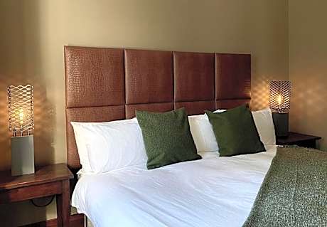 Two-Bedroom Townhouse Apartment - Annex