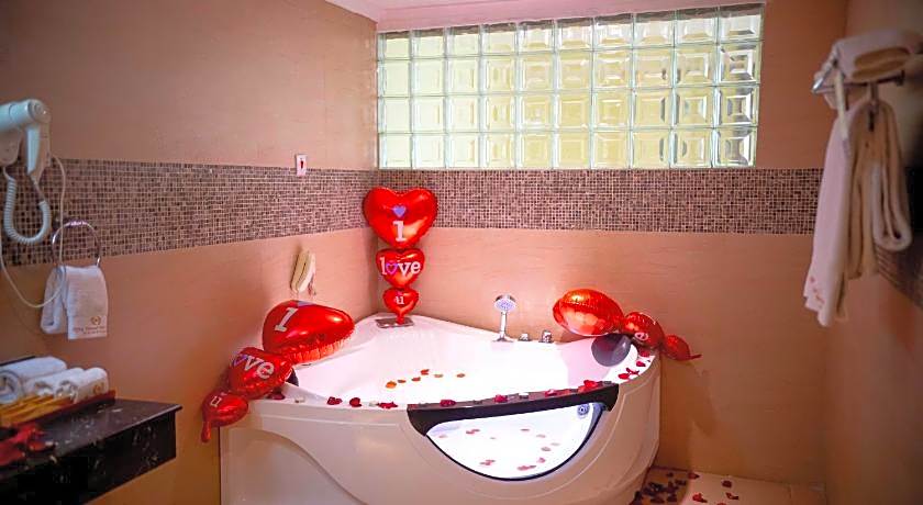 Tiffany Diamond Hotel