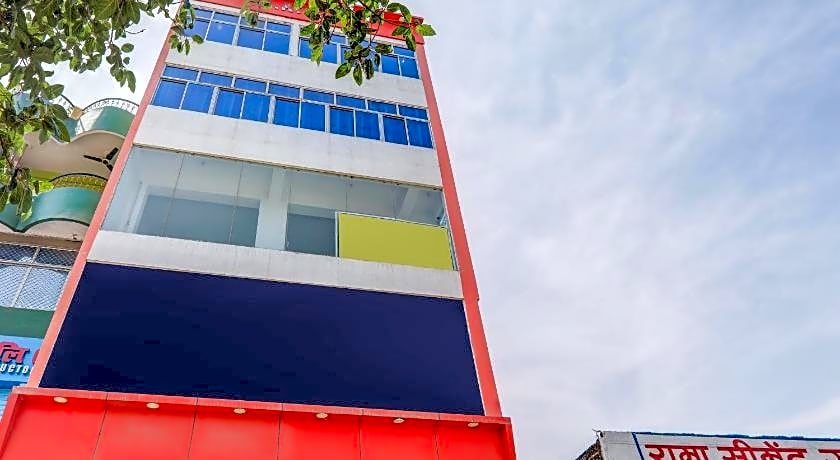 Hotel R K Palace by OYO Rooms – Patna, CO