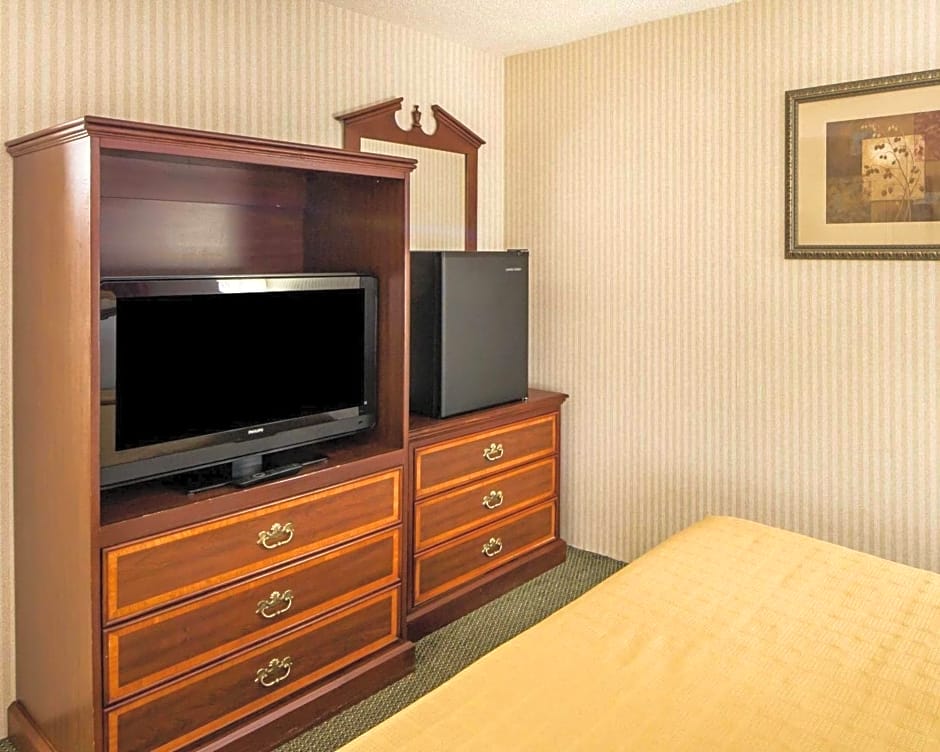 Quality Inn Ponca City Route 77