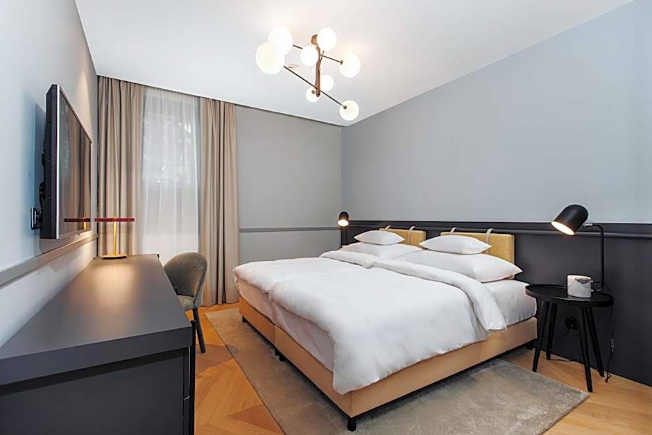 Alice Hotel
